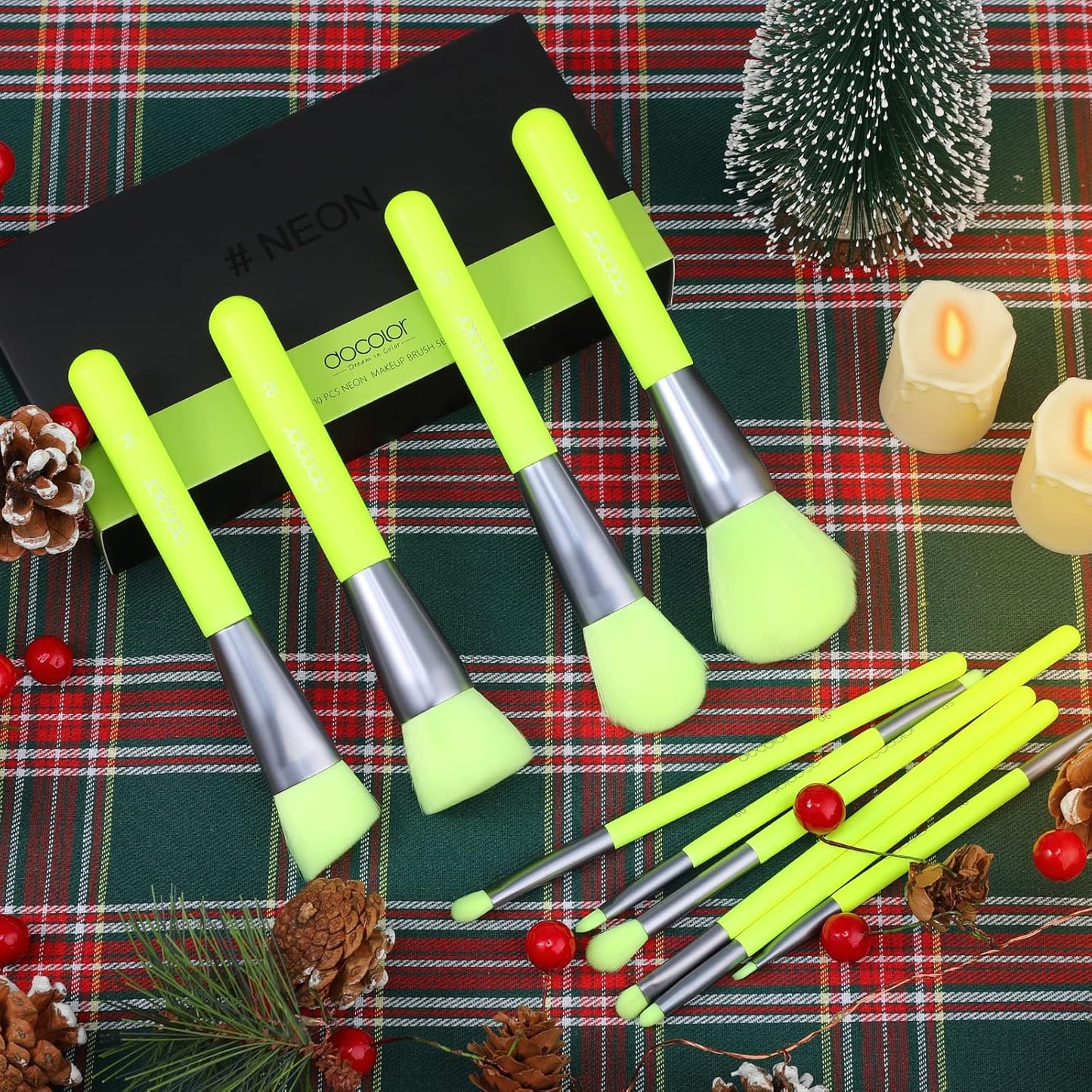 Makeup Brushes 10Pcs Makeup Brush Set Premium Synthetic Powder Kabuki Foundation Contour Blush Concealer Eye Shadow Blending Liner Make up Brush Kit - Neon Green