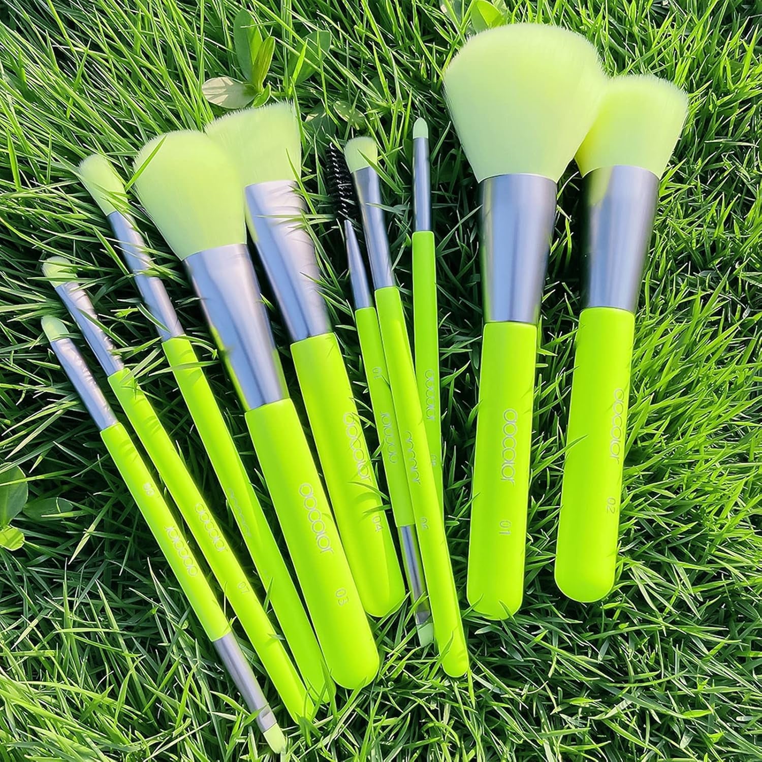 Makeup Brushes 10Pcs Makeup Brush Set Premium Synthetic Powder Kabuki Foundation Contour Blush Concealer Eye Shadow Blending Liner Make up Brush Kit - Neon Green